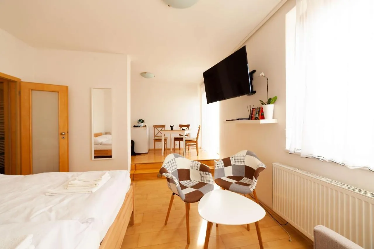 Vitkov Park Apartment Praha